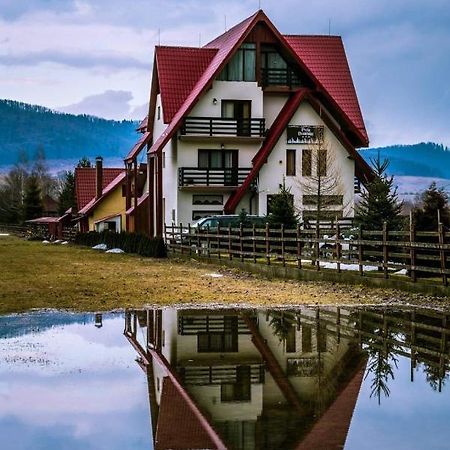 Pensiunea Perla Neamtului Minastirea Neamt Luaran gambar